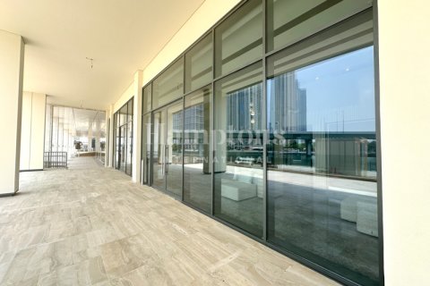 Magasin à louer à Business Bay, Dubai, EAU 247.94138446 m2 № 652505 - photo 11