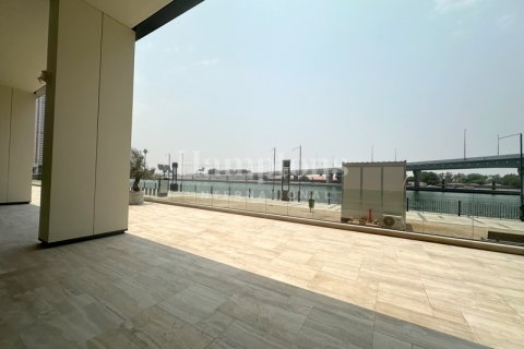 Magasin à louer à Business Bay, Dubai, EAU 247.94138446 m2 № 652505 - photo 9