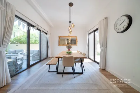 Adosado en venta en DAMAC Hills (Akoya by DAMAC), Dubai, EAU 4 dormitorios, 311 m2 № 652570 - foto 11