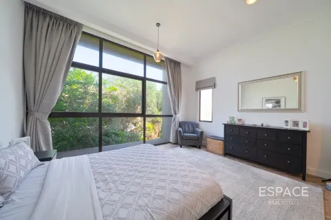 Adosado en venta en DAMAC Hills (Akoya by DAMAC), Dubai, EAU 4 dormitorios, 311 m2 № 652570 - foto 4