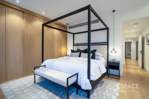 Vila v The Lakes, Dubai, SAE 4 spálne, 336 m2 č. 652569 - Fotografia 18