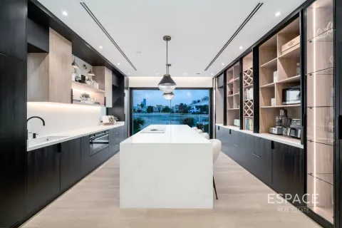 Vila v The Lakes, Dubai, SAE 4 spálne, 336 m2 č. 652569 - Fotografia 10