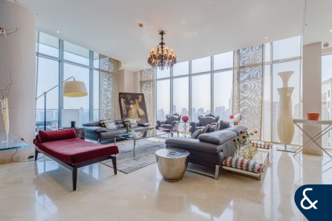 Ático en venta en Dubai Marina, Dubai, EAU 4 dormitorios, 786 m2 № 667671 - foto 1