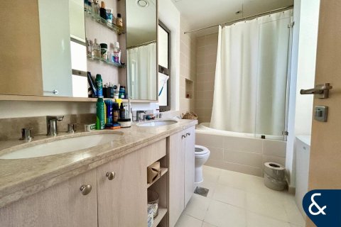 Villa til salg i Reem, Dubai, UAE 3 soveværelser, 236 kvm № 667668 - foto 12