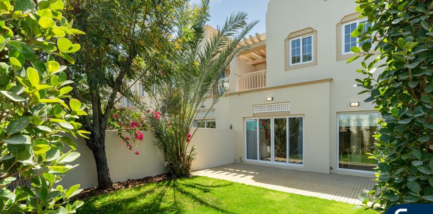 Вилла в The Springs, Дубай, ОАЭ 2 спальни, 157м2 № 667667