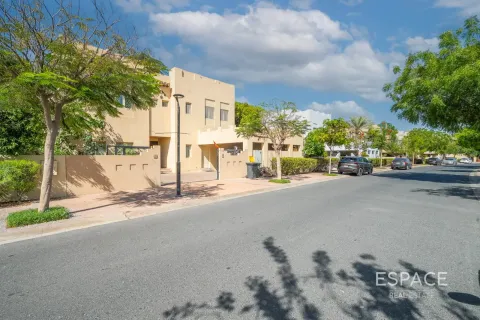 Villa Meadows, Dubaijā, AAE 5 istabas, 489 m2 Nr. 737897 - attēls 20