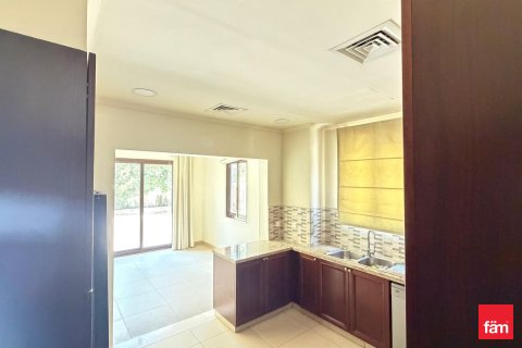 Vilë në Dubai, Emiratet e Bashkuara Arabe 4 dhoma gjumi, 405 m2. № 722467 - Foto 3