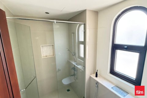 Vilë në Dubai, Emiratet e Bashkuara Arabe 4 dhoma gjumi, 405 m2. № 722467 - Foto 20
