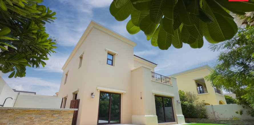Villa itt: Dubai, EAE, 4 hálószoba, 405 m², azonosító: 722467