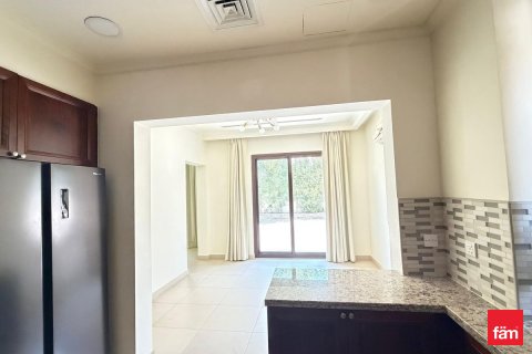 Vilë në Dubai, Emiratet e Bashkuara Arabe 4 dhoma gjumi, 405 m2. № 722467 - Foto 5