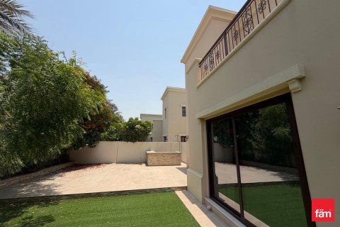 Vilë në Dubai, Emiratet e Bashkuara Arabe 4 dhoma gjumi, 405 m2. № 722467 - Foto 23