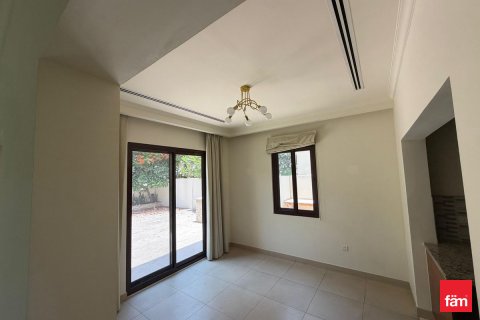Vilë në Dubai, Emiratet e Bashkuara Arabe 4 dhoma gjumi, 405 m2. № 722467 - Foto 8