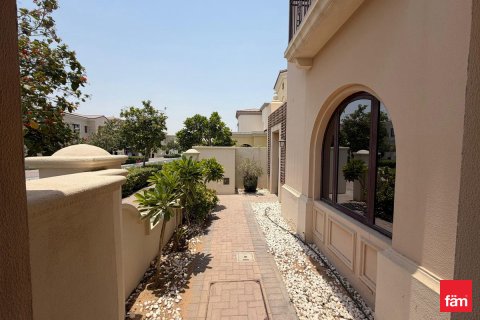 Vilë në Dubai, Emiratet e Bashkuara Arabe 4 dhoma gjumi, 405 m2. № 722467 - Foto 25
