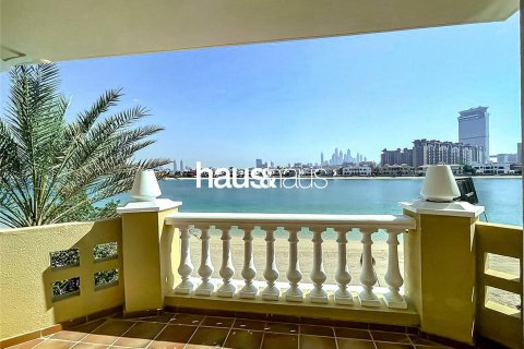 Huvila Palm Jumeirah, Dubai, Arabiemiraatit 4 makuuhuonetta, 465 m2 № 627010 - kuva 3