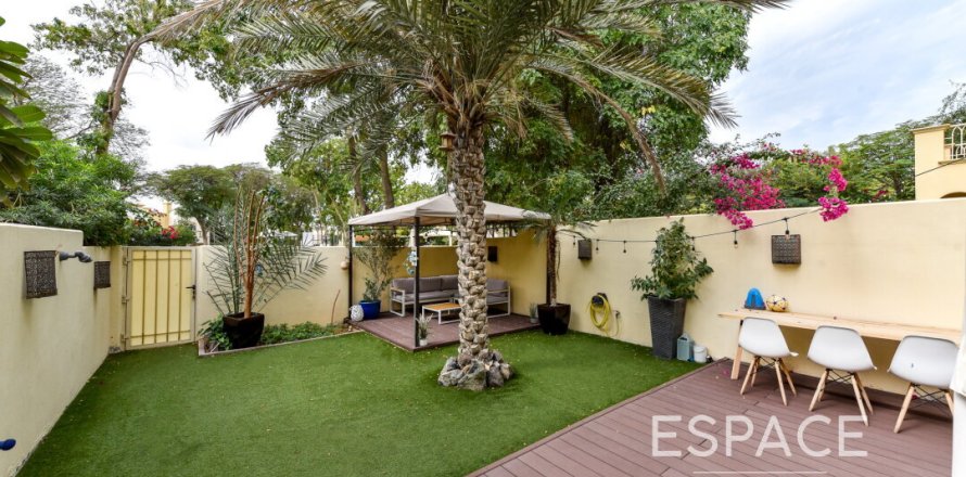Vila u gradu The Springs, Dubai, UAE 2 spavaće sobe, 153 m2 Br. 649868