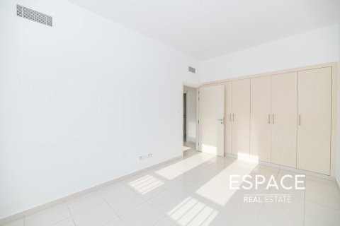 Villa till försäljning i The Springs, Dubai, UAE 3 sovrum, 228 kvm Nr. 649867 - fotografi 9