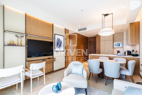 Apartament në Downtown Dubai (Downtown Burj Dubai), Dubai, Emiratet e Bashkuara Arabe 2 dhoma gjumi, 112.23 m2. № 759205 - Foto 2