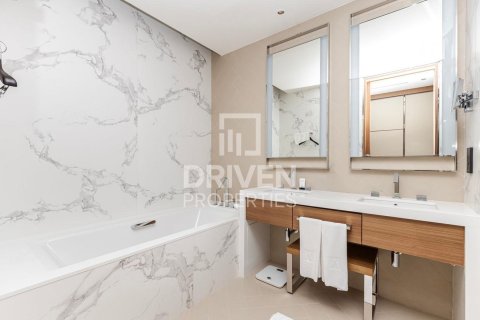 Apartament në Downtown Dubai (Downtown Burj Dubai), Dubai, Emiratet e Bashkuara Arabe 2 dhoma gjumi, 112.23 m2. № 759205 - Foto 16