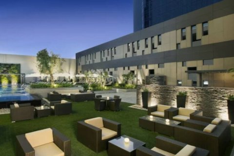 Apartament de închiriat în Business Bay, Dubai, EAU 3 dormitoare, 173 mp.  №704145 - poză 10