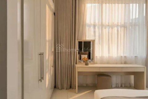 Apartament de închiriat în Business Bay, Dubai, EAU 3 dormitoare, 173 mp.  №704145 - poză 4