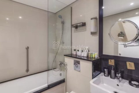 Apartament de închiriat în Business Bay, Dubai, EAU 3 dormitoare, 173 mp.  №704145 - poză 8