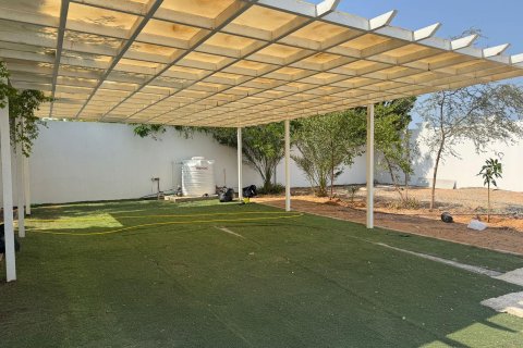 Villa à vendre à  Al Riffa, Ras Al Khaimah, EAU 11 chambres, 1345 m2 № 656831 - photo 8