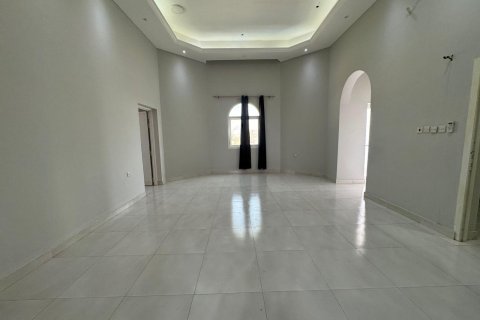 Villa à vendre à  Al Riffa, Ras Al Khaimah, EAU 11 chambres, 1345 m2 № 656831 - photo 12