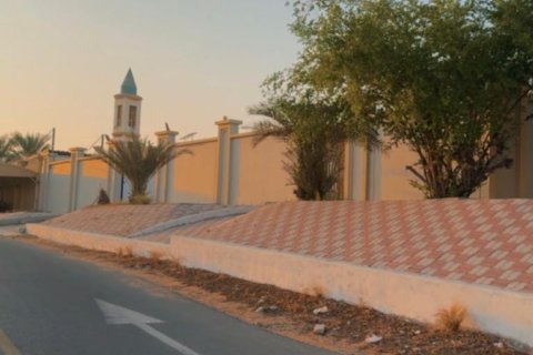 Vila di Al Dhait, Ras Al Khaimah, UAE 11 bilik tidur, 1466 meter persegi № 656832 - foto 2