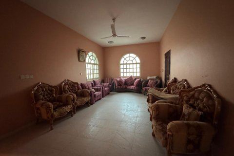 Vila di Al Dhait, Ras Al Khaimah, UAE 11 bilik tidur, 1466 meter persegi № 656832 - foto 12