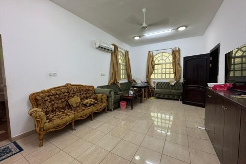 Vila di Al Dhait, Ras Al Khaimah, UAE 11 bilik tidur, 1466 meter persegi № 656832 - foto 5