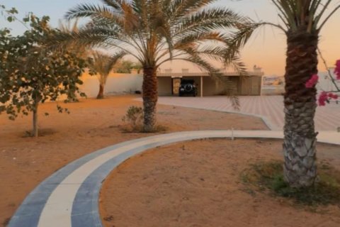 Vila di Al Dhait, Ras Al Khaimah, UAE 11 bilik tidur, 1466 meter persegi № 656832 - foto 4