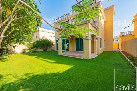 Villa para arrendamento em Jumeirah Park, Dubai, EAU 4 quartos, 726.5 m2 № 747792 - foto 1