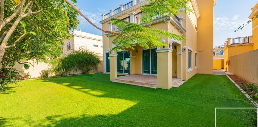 Villa em Jumeirah Park, Dubai, EAU 4 quartos, 726.5 m2 № 747792