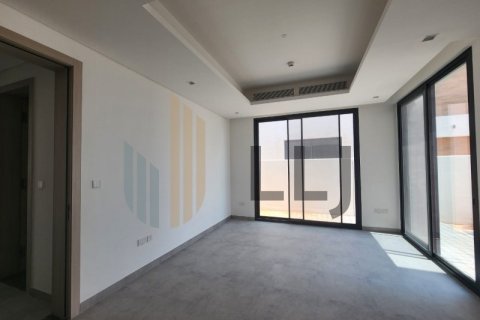 Villa on the Saadiyat Island, Abu Dhabi, UAE 4 bedrooms, 470.1 sq.m. № 596688 - photo 3