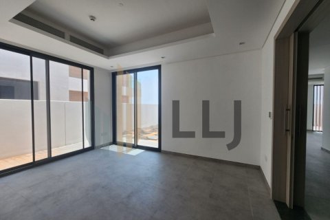 Villa on the Saadiyat Island, Abu Dhabi, UAE 4 bedrooms, 470.1 sq.m. № 596688 - photo 7