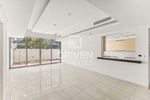 Rumah bandar di wasl gate, Dubai, UAE 3 bilik tidur, 232.44 meter persegi № 742218