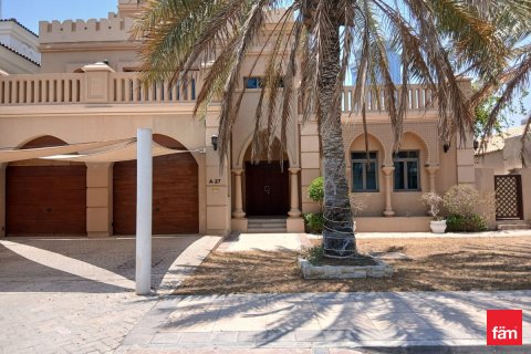 فيلا للإيجار في نخلة جميرا، دبي، الإمارات العربية المتحدة 5 غرفة نوم ، 727.5 متر مربع ، رقم 716019 - صورة 10