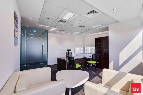 Office in Dubai, UAE 1128.4 sq.m. № 694373 - photo 17