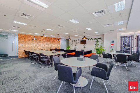 Office in Dubai, UAE 1128.4 sq.m. № 694373 - photo 4