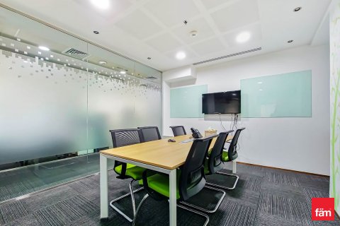 Office in Dubai, UAE 1128.4 sq.m. № 694373 - photo 19