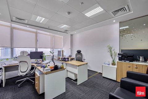 Office in Dubai, UAE 1128.4 sq.m. № 694373 - photo 15