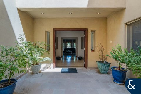 阿联酋 Dubai Meadows 待售 : 5 卧, 489 平方米 , 编号667736 - 照片 3