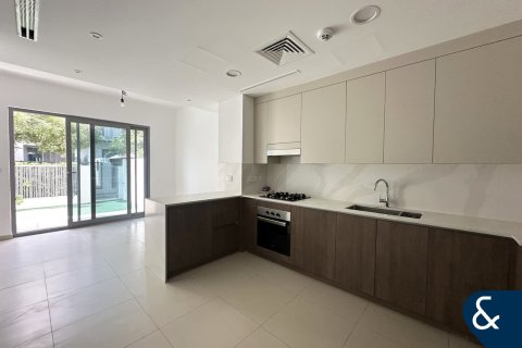 Vilă de vânzare în Tilal Al Ghaf, Dubai, EAU 3 dormitoare, 140 mp. №667735 - poză 3