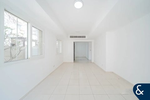 Villa till försäljning i The Springs, Dubai, UAE 2 sovrum, 167 kvm Nr. 667747 - fotografi 7