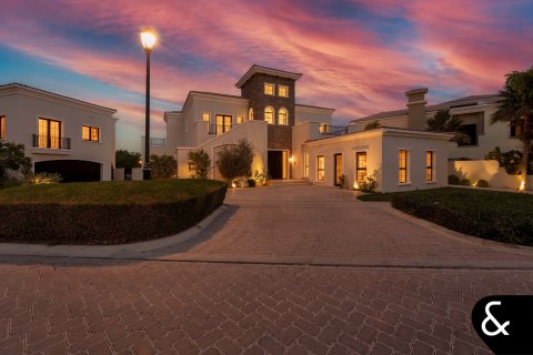 Müüa villa asukohaga Jumeirah Golf Estates, Dubai, AÜE: 6 magamistoaga, 975 m² Nr 667744 - pilt 1