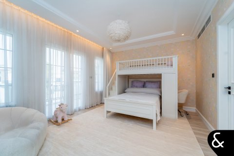 Müüa villa asukohaga Jumeirah Golf Estates, Dubai, AÜE: 6 magamistoaga, 975 m² Nr 667744 - pilt 14