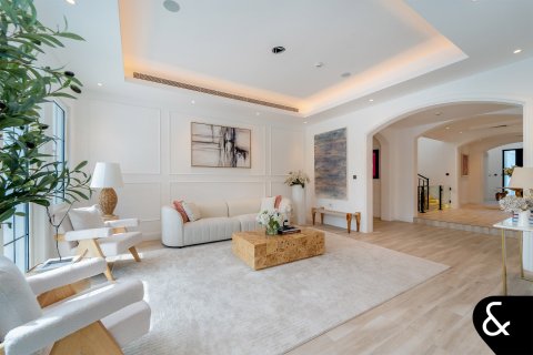 Müüa villa asukohaga Jumeirah Golf Estates, Dubai, AÜE: 6 magamistoaga, 975 m² Nr 667744 - pilt 7