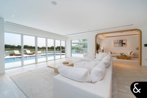 Müüa villa asukohaga Jumeirah Golf Estates, Dubai, AÜE: 6 magamistoaga, 975 m² Nr 667744 - pilt 6