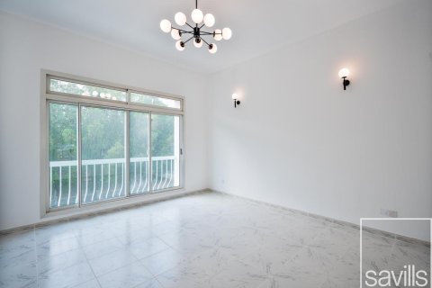 Villa sa Umm Suqeim, Dubai, UAE 3 silid-tulugan, 1993.98 sq.m. № 747890 - larawan 4