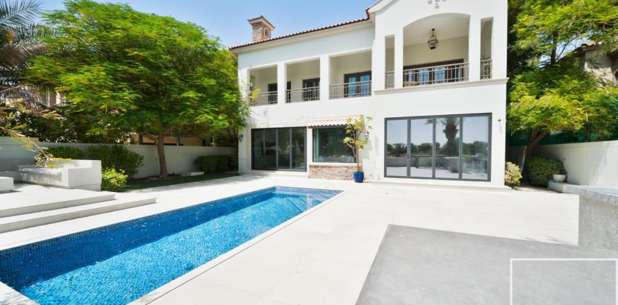 Willa w Jumeirah Golf Estates, Dubai, ZEA 5 sypialnie, 747 mkw. nr 646263